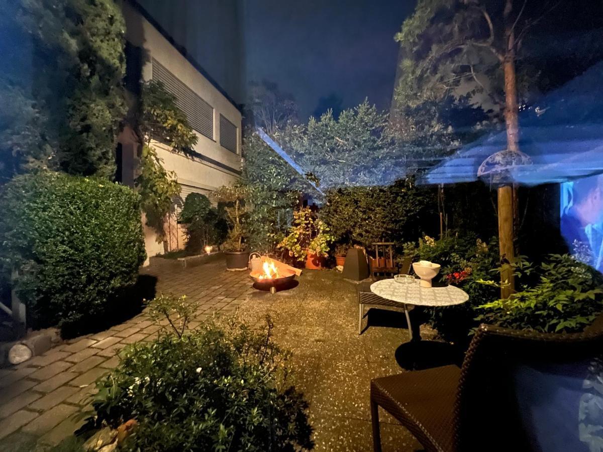 Haus Pia Executive Suites FDH Kültér fotó